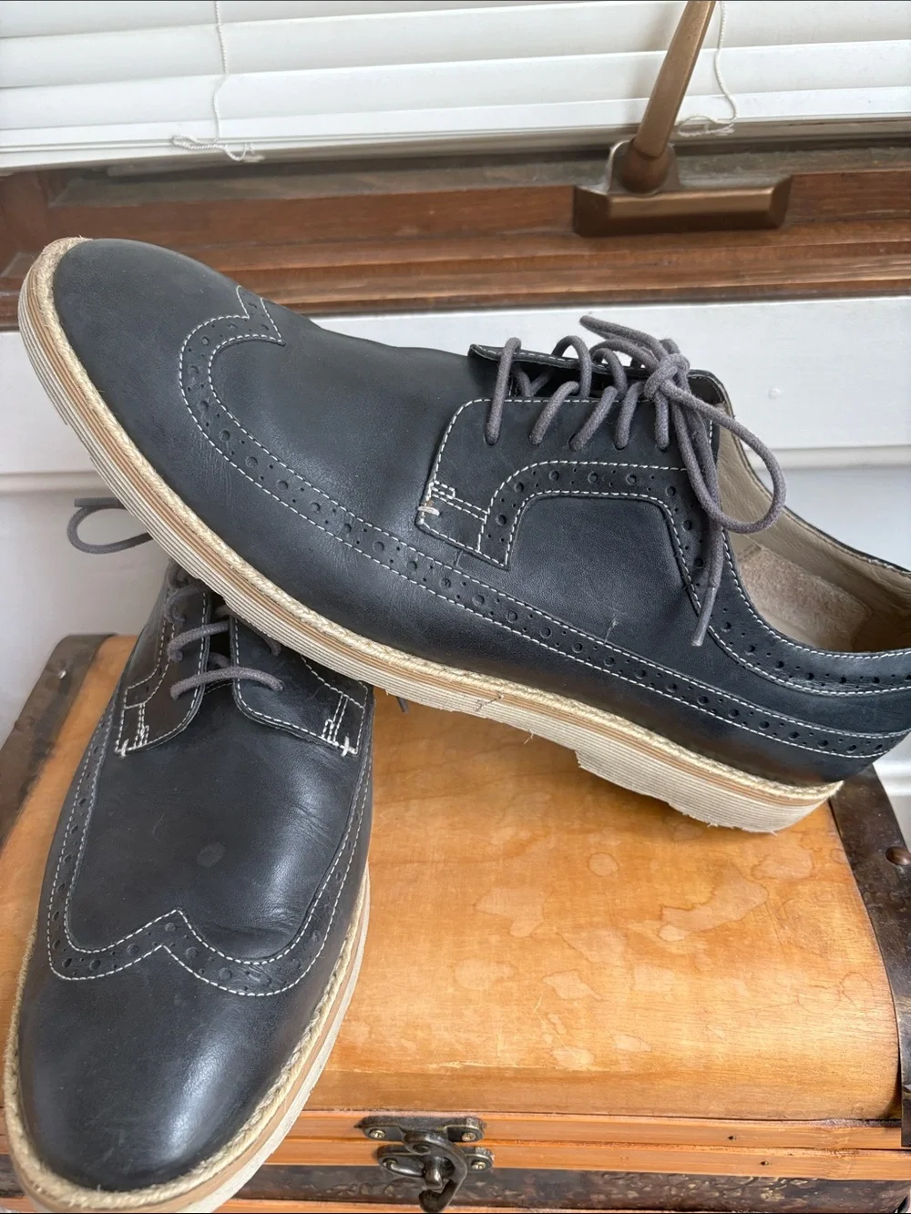 Clarks Tor England Wingtip Oxford Shoes Blue Size 10